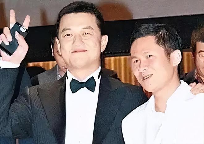 从李亚鹏手里买画12年后却让网红一剪为二带走j9九游会真人第一品牌浙江富豪花3000万(图12)